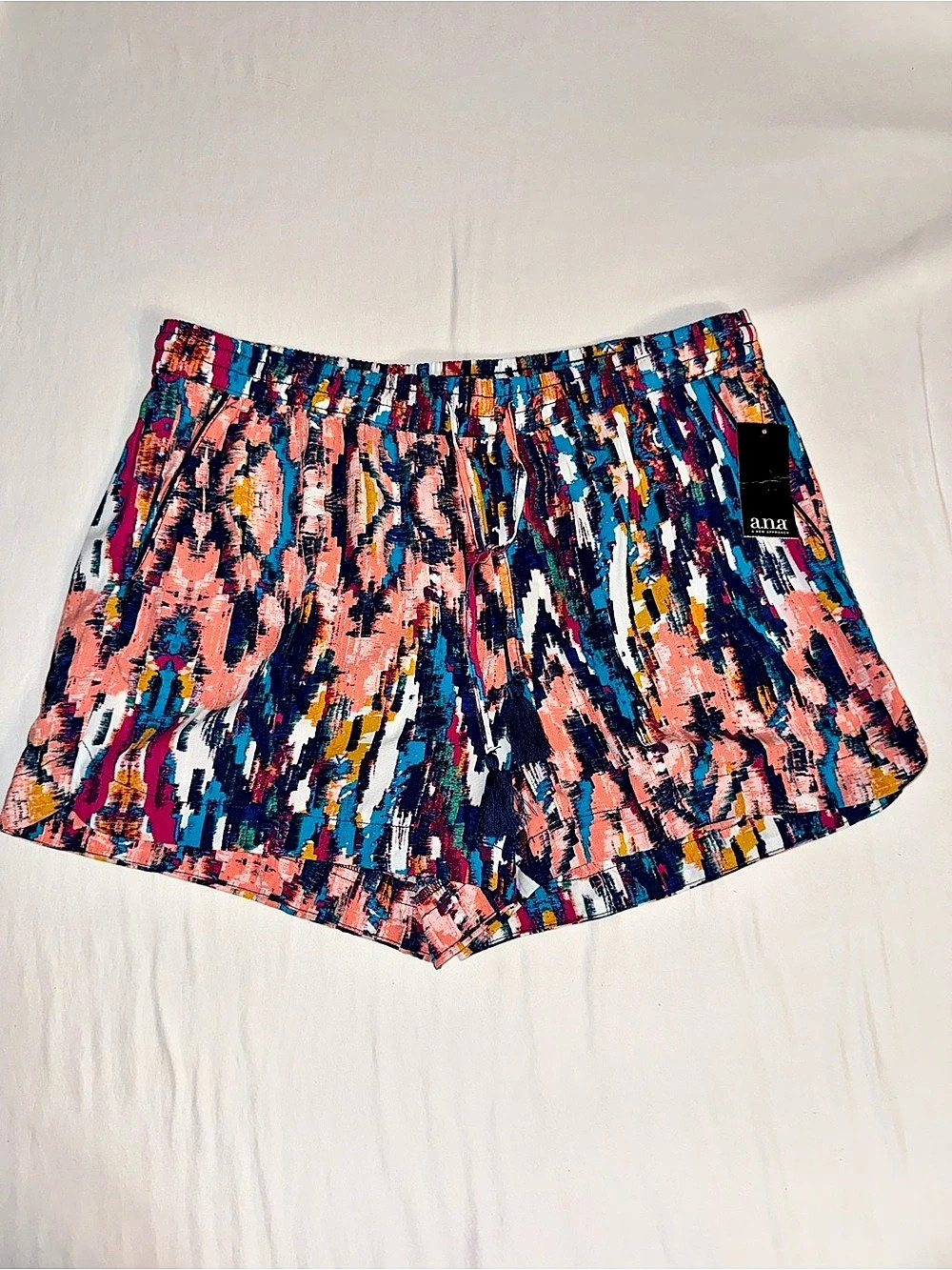 a.n.a Women's Abstract Print High Waist Shorts